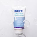 BENZAC PH CONTROL ANTIBACTERIAL FACE WASH 150ML thumbnail 3