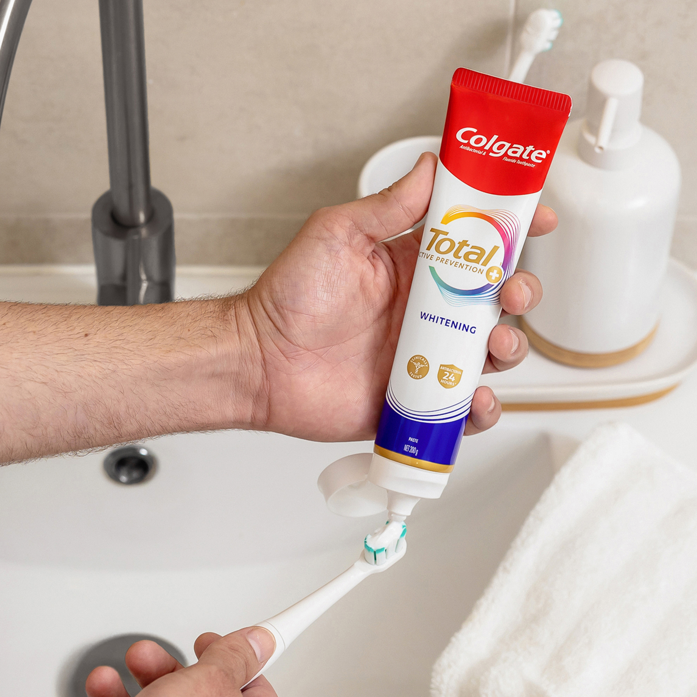 COLGATE TOOTHPASTE TOTAL ADVANCED WHITENING 115G - Image 4