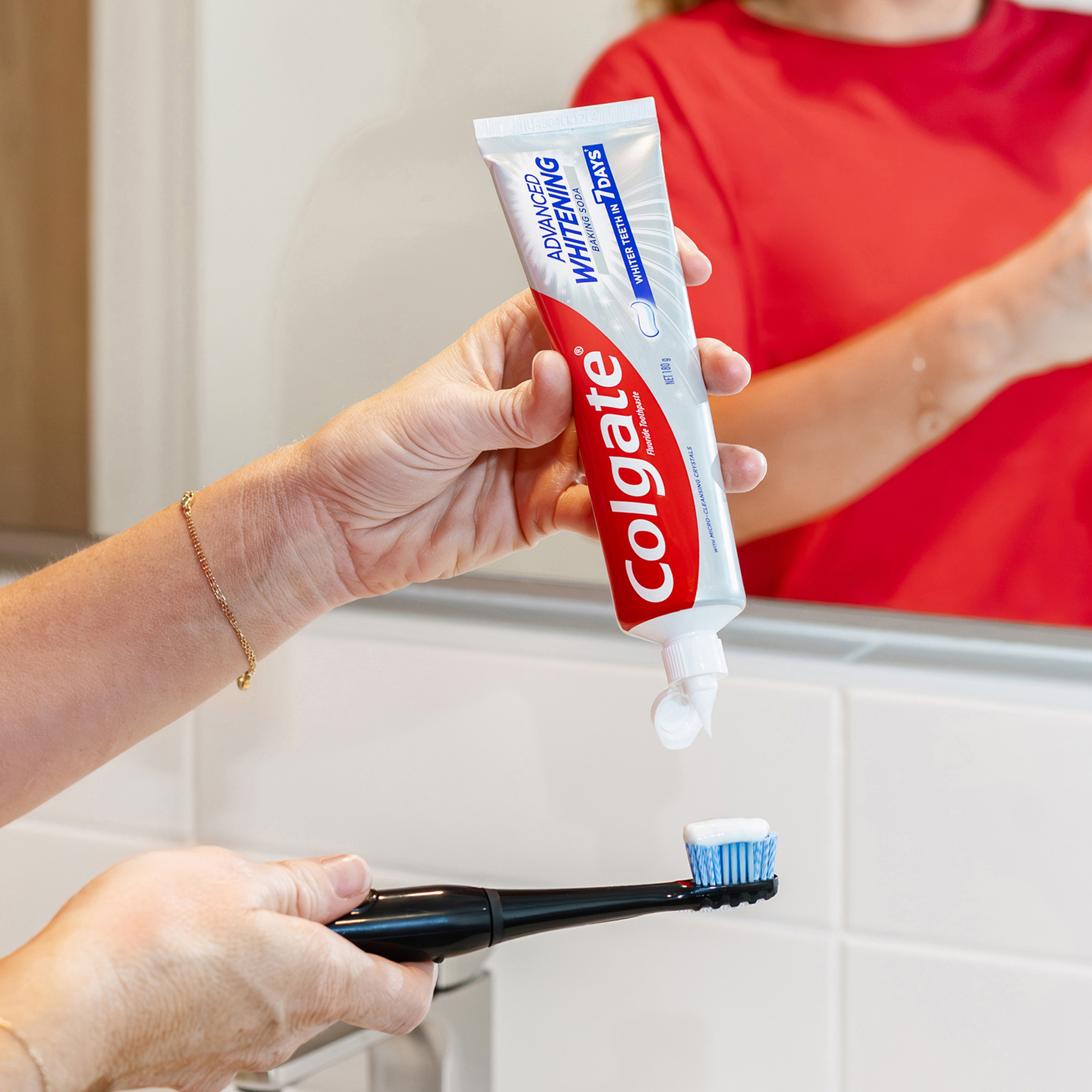 COLGATE TOOTHPASTE ADVANCE WHITENING BAKING SODA 180G - Image 4