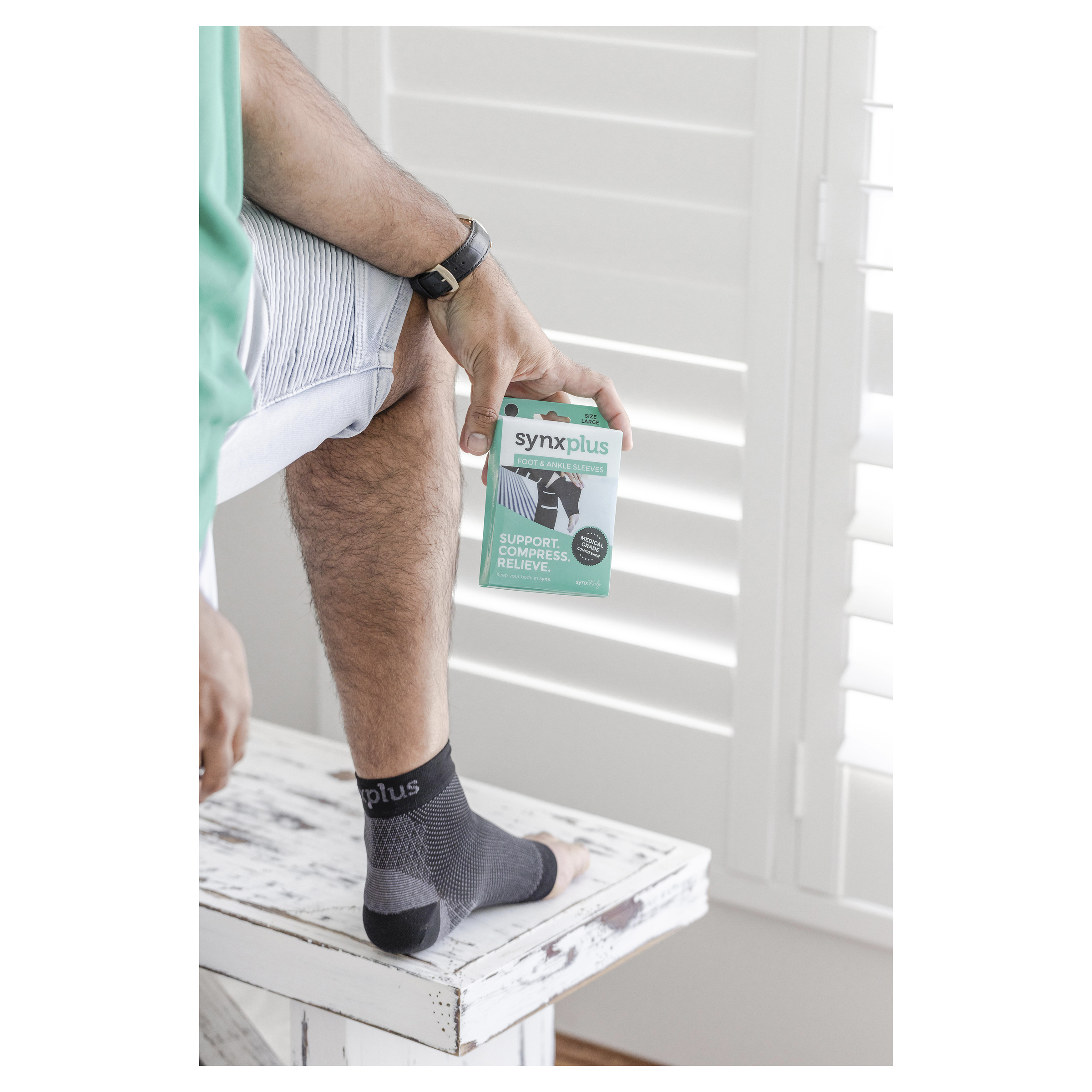 SYNXPLUS FOOT & ANKLE SLEEVE BEIGE LARGE - Image 2
