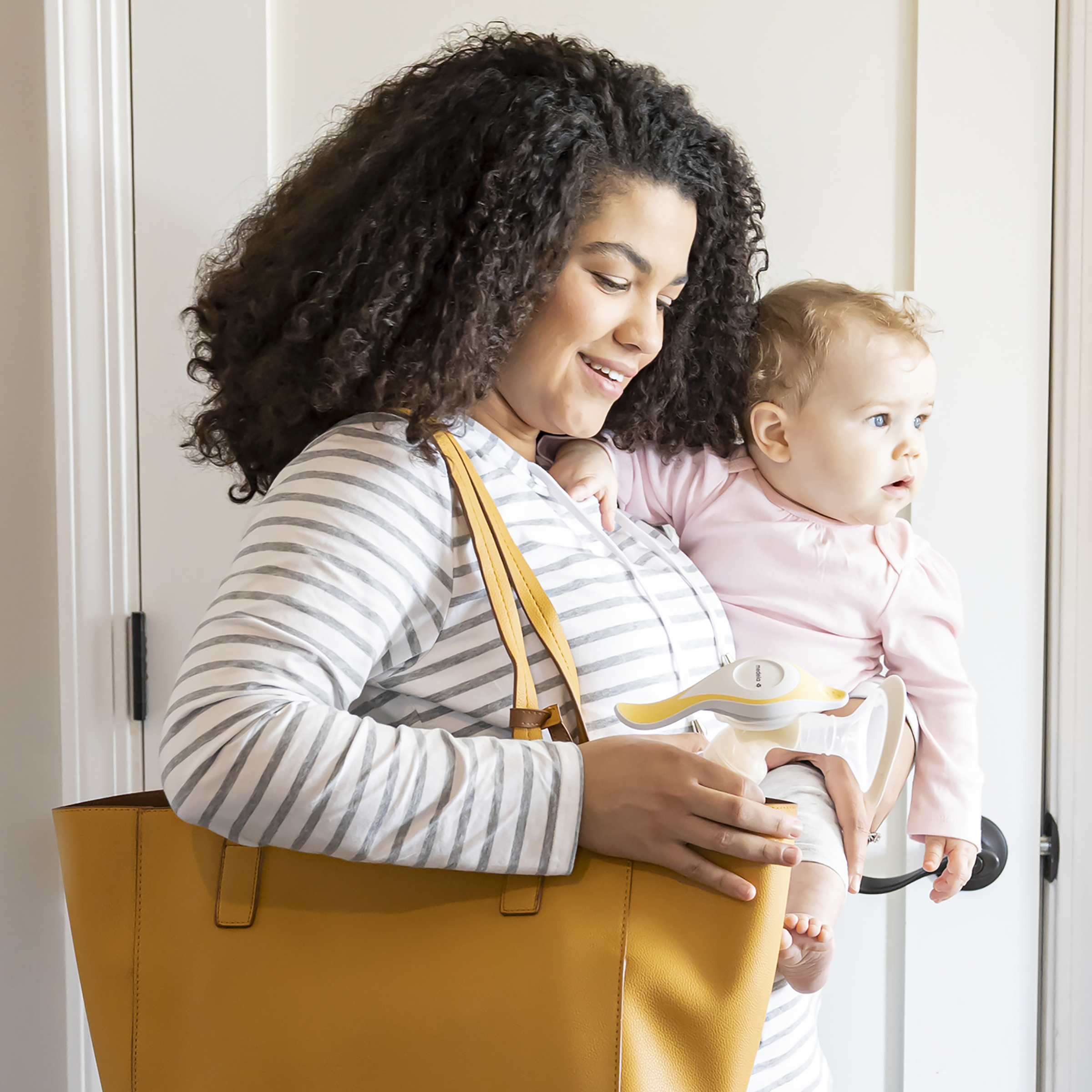 MEDELA HARMONY MANUAL BREAST PUMP - Image 5