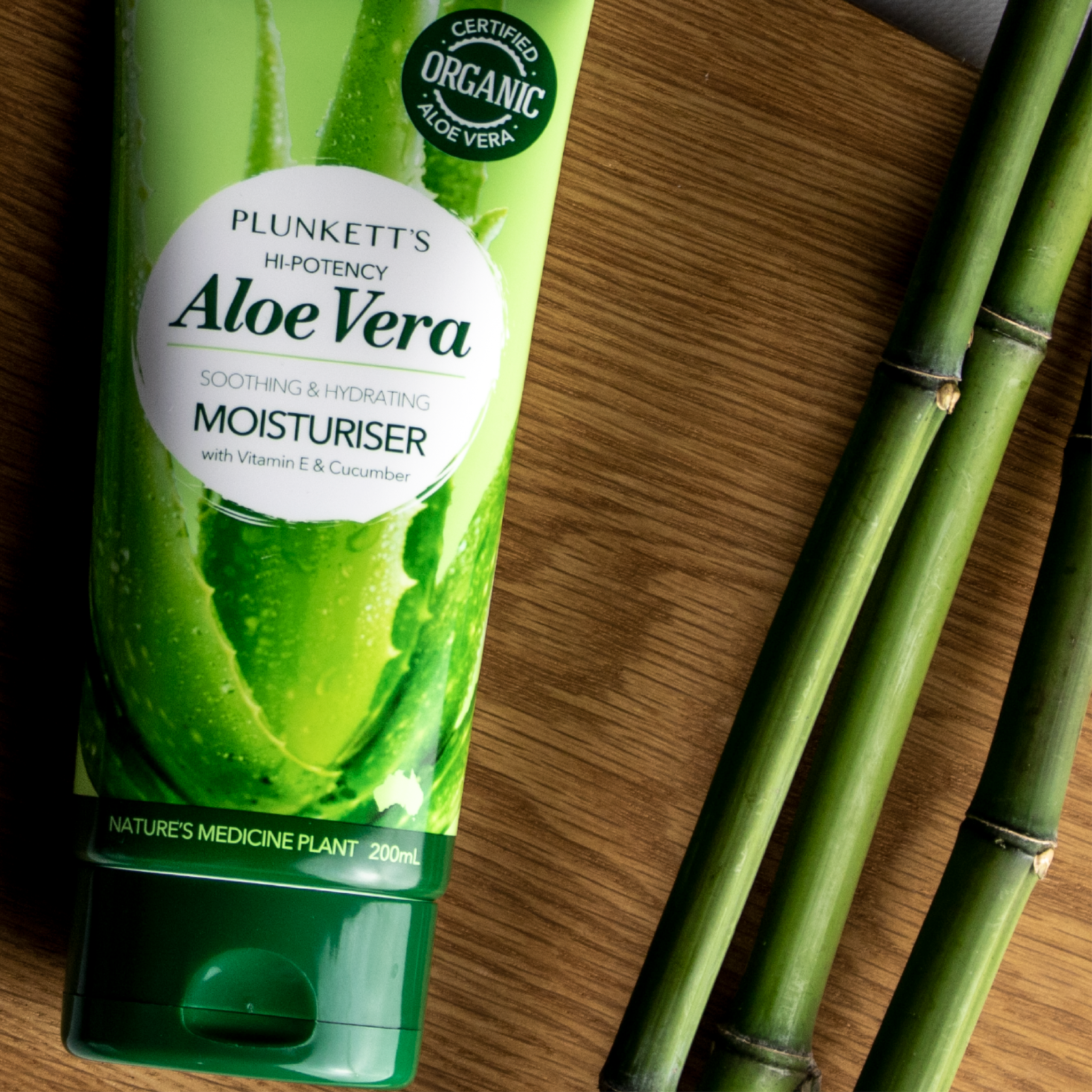 PLUNKETTS HI POTENCY ALOE VERA AFTERSUN MOISTURISER 200ML - Image 9
