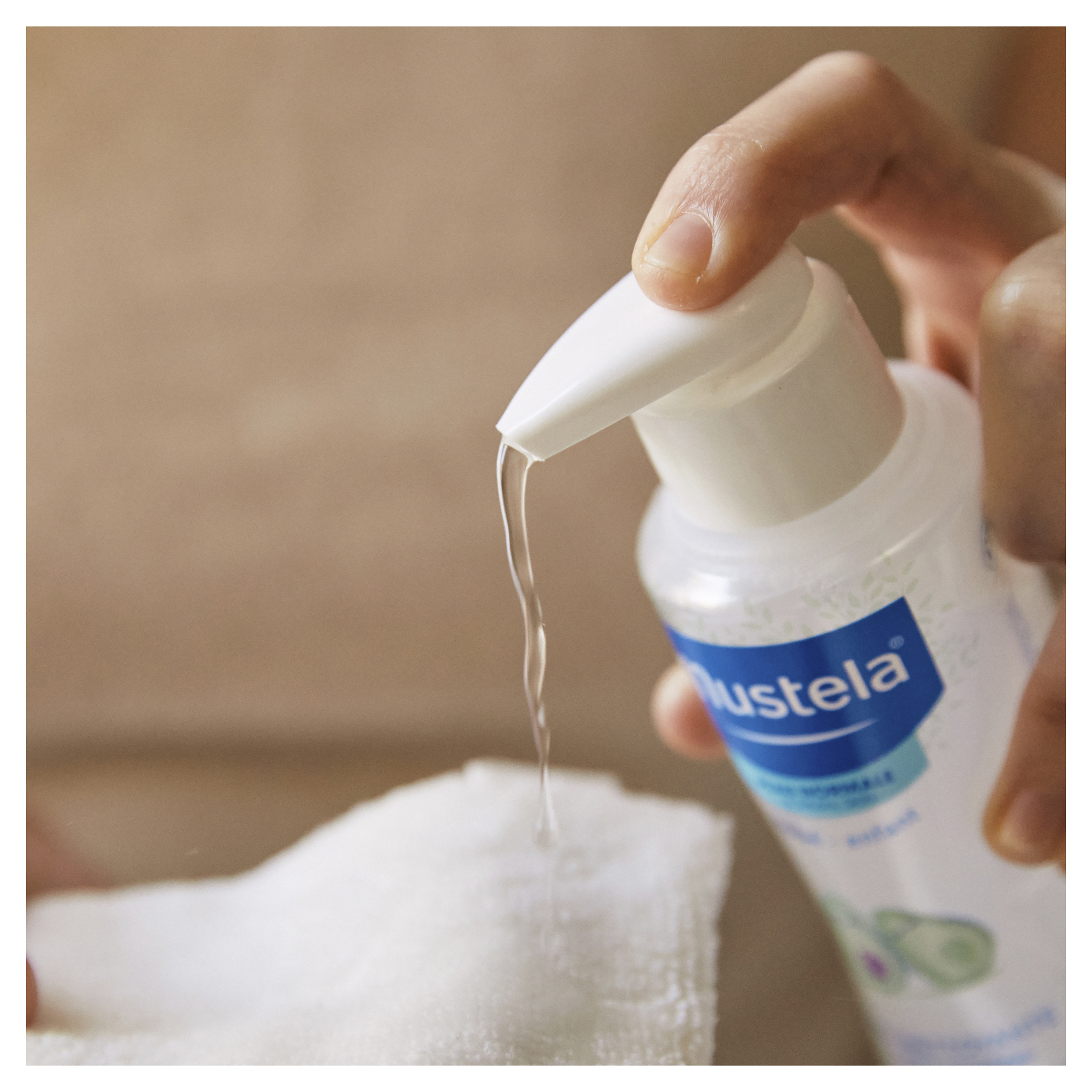 MUSTELA NO RINSE CLEANSING FLUID 300ML - Image 4