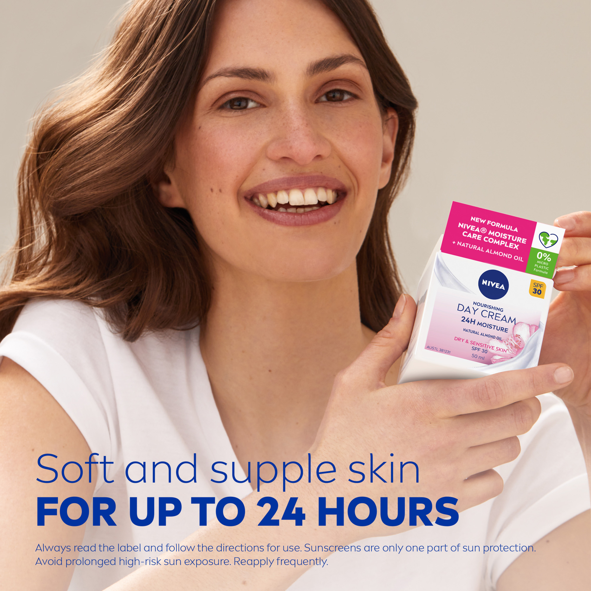 NIVEA DAILY ESSENTIALS NOURISH DAY CREAM SPF30+ 50ML - Image 3